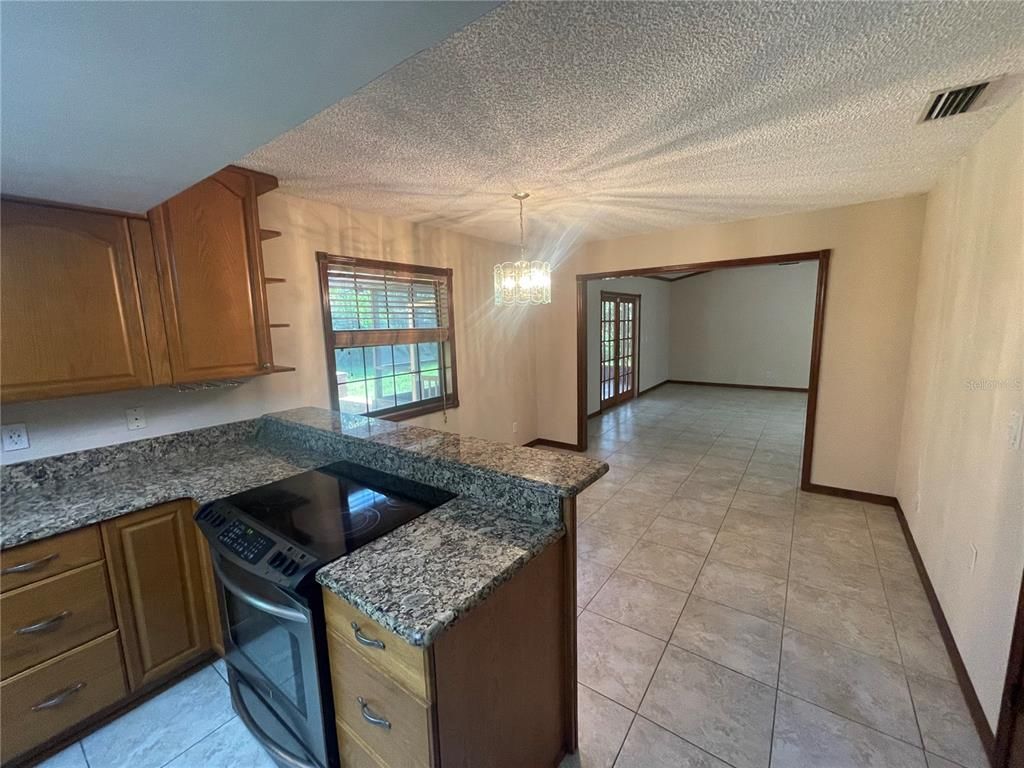 Chandelier, Interior
