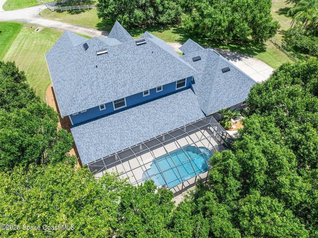 Exterior, Drone