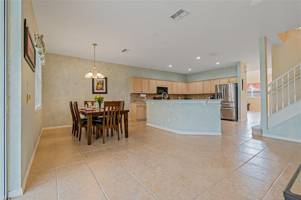 Dining room, Interior, Kitchen, Pendant Lights, Recessed Lighting, Stainless Steel Appliances