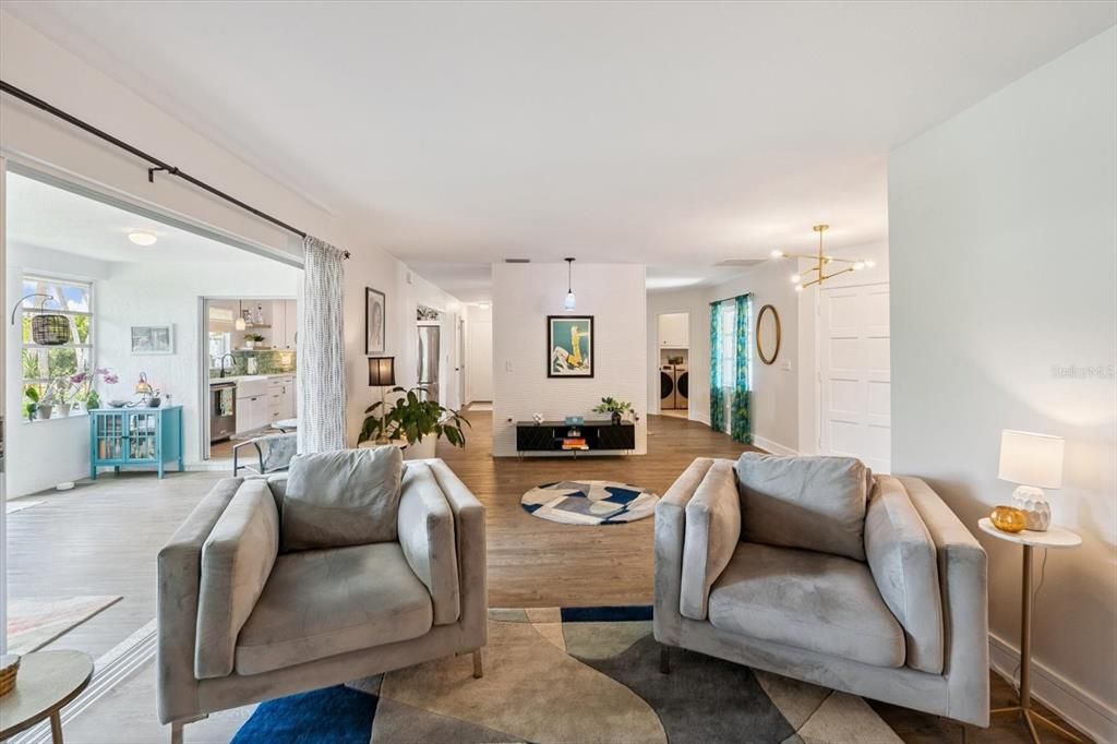Interior, Living room, Pendant Lights, Wood Texture Flooring