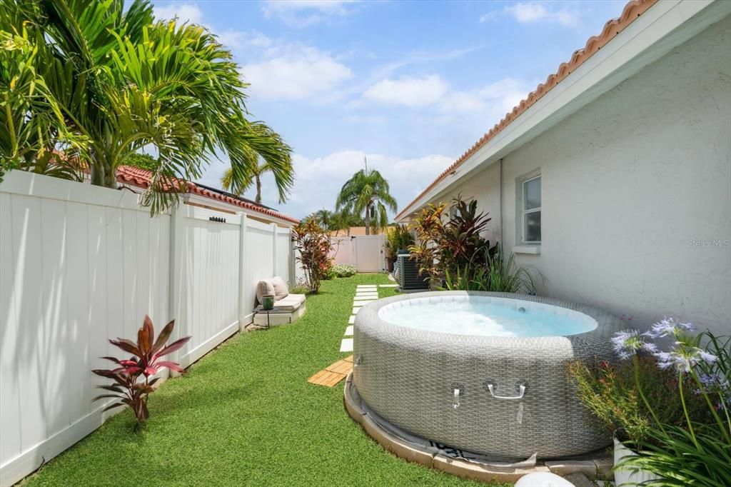 Backyard, Exterior, Pool