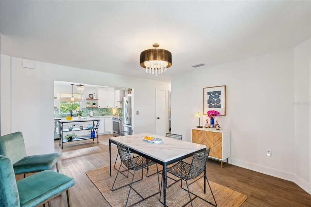 Chandelier, Dining room, Interior, Kitchen, Wood Texture Flooring