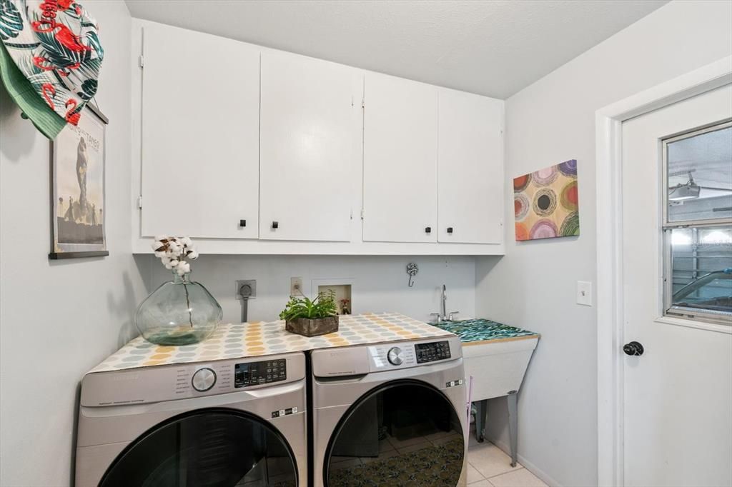 Interior, Washer