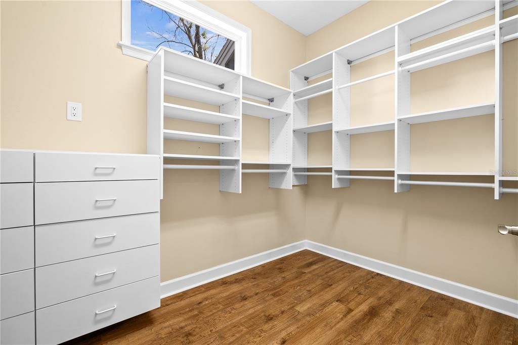 Interior, Walk-in Closets, Wood Texture Flooring