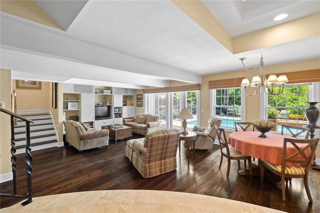 Chandelier, Dining room, Interior, Living room, Recessed Lighting, Wood Texture Flooring