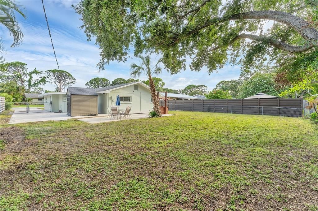Backyard, Exterior