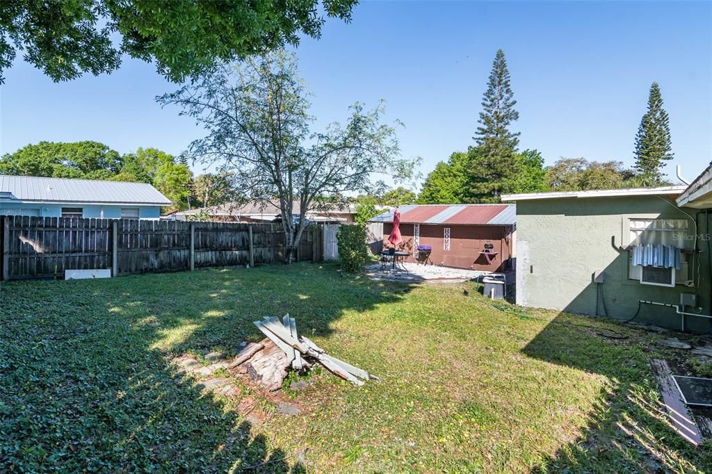 Backyard, Exterior
