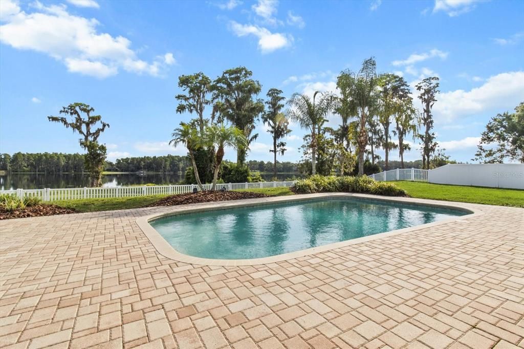 Exterior, Pool