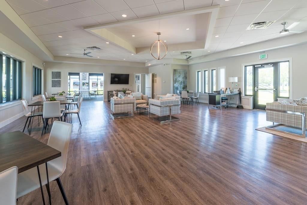 Dining room, Interior, Living room, Pendant Lights, Recessed Lighting, Wood Texture Flooring