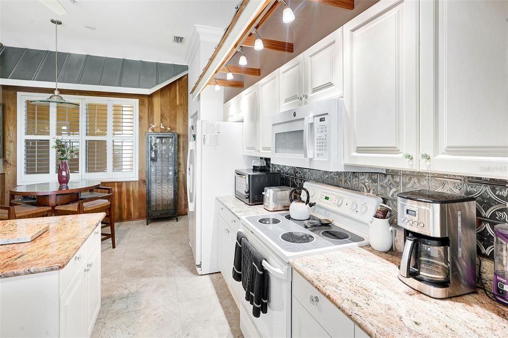 Dining room, Interior, Kitchen, Pendant Lights