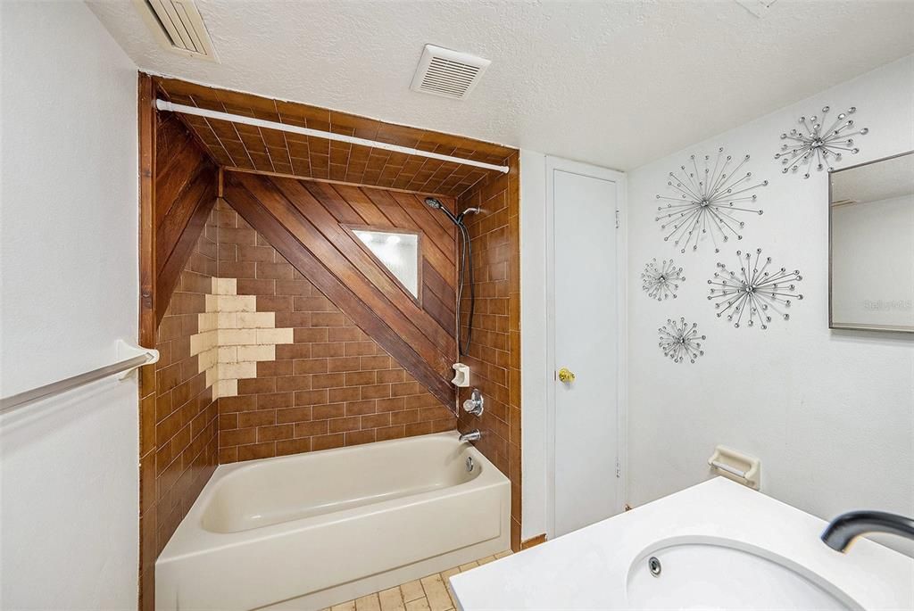 Bathroom, Interior, Wooden Ceilings, Wooden Walls