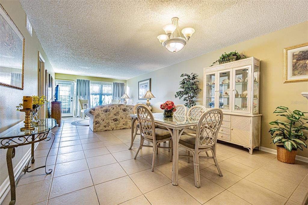 Chandelier, Dining room, Interior