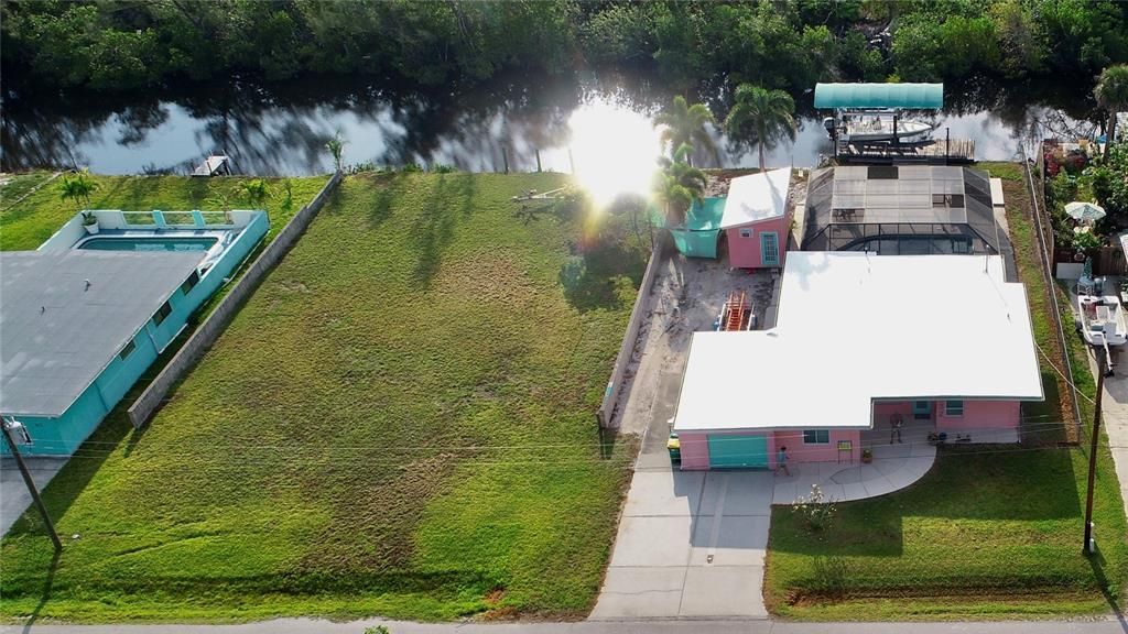 Exterior, Drone
