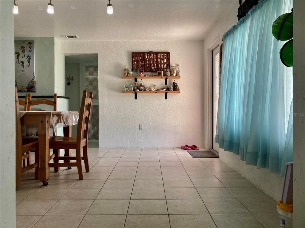 Dining room, Interior