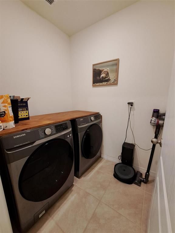 Interior, Washer