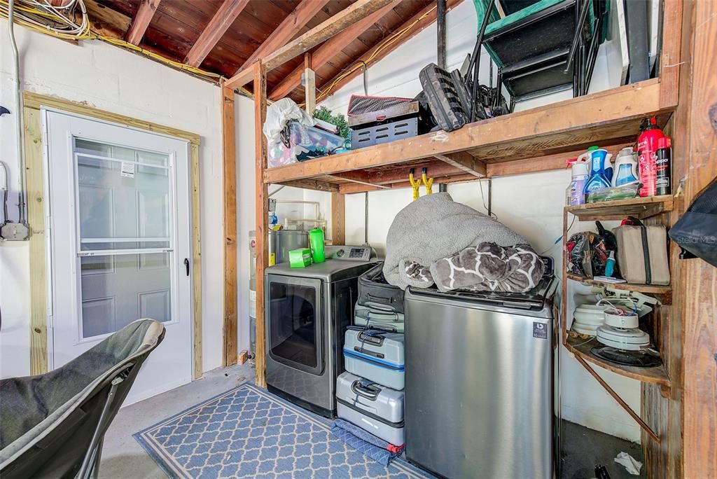 Interior, Washer, Wooden Beams, Wooden Ceilings