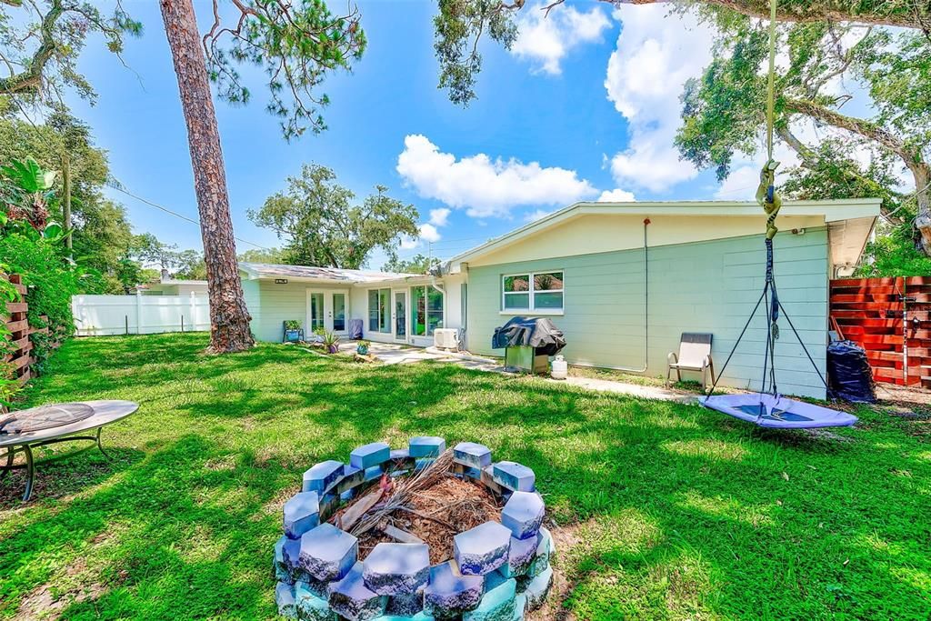 Backyard, Exterior
