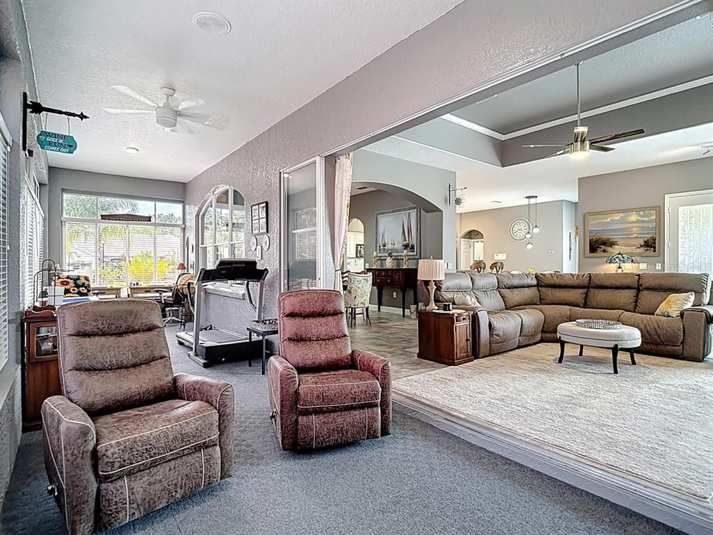 Fitness Equipment, Interior, Living room, Recessed Lighting