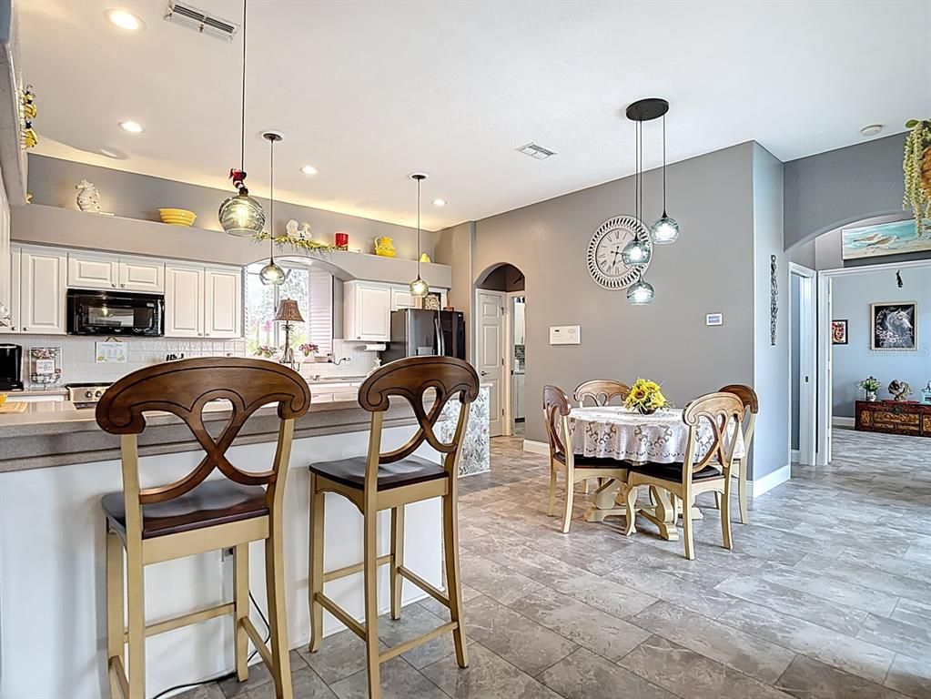 Dining room, Interior, Kitchen, Pendant Lights, Recessed Lighting, Stainless Steel Appliances