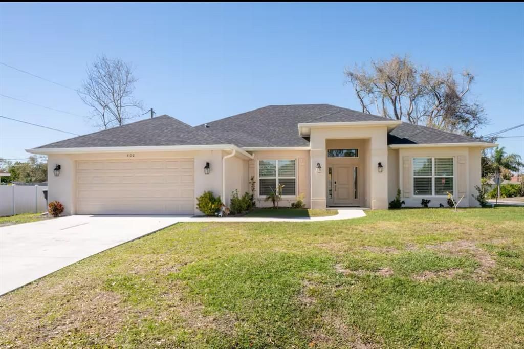 Attached, Backyard, Exterior, Facade, Ranch