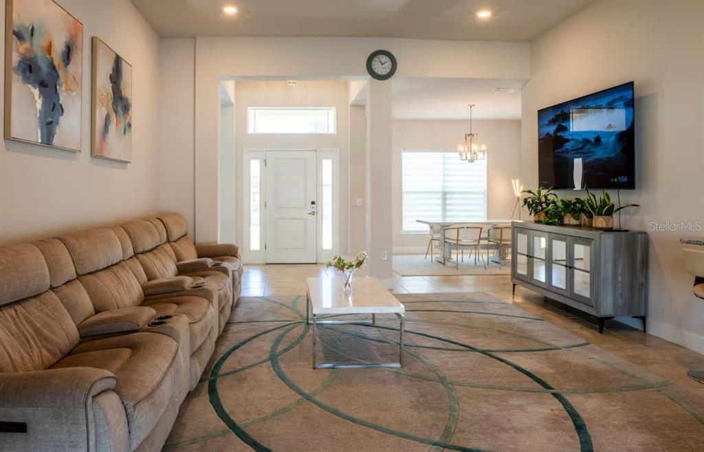 Chandelier, Dining room, Interior, Living room, Recessed Lighting