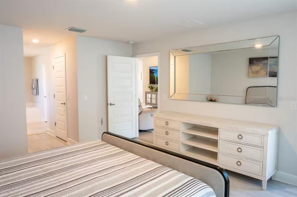 Bedroom, Interior, Recessed Lighting