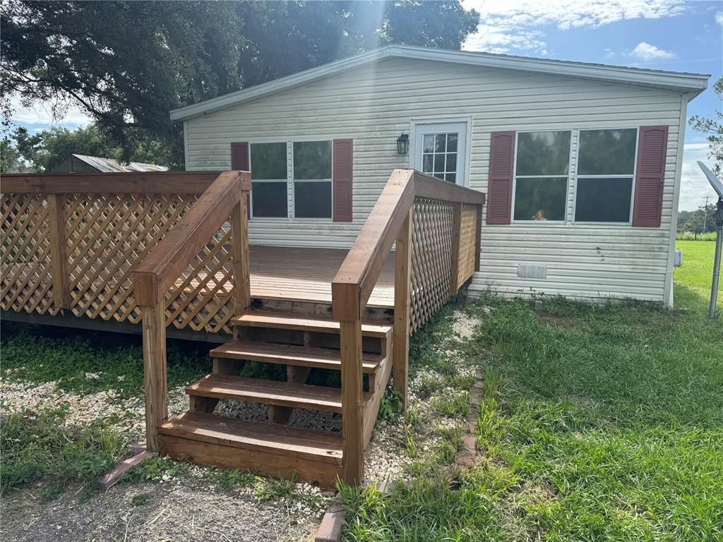 Backyard, Exterior