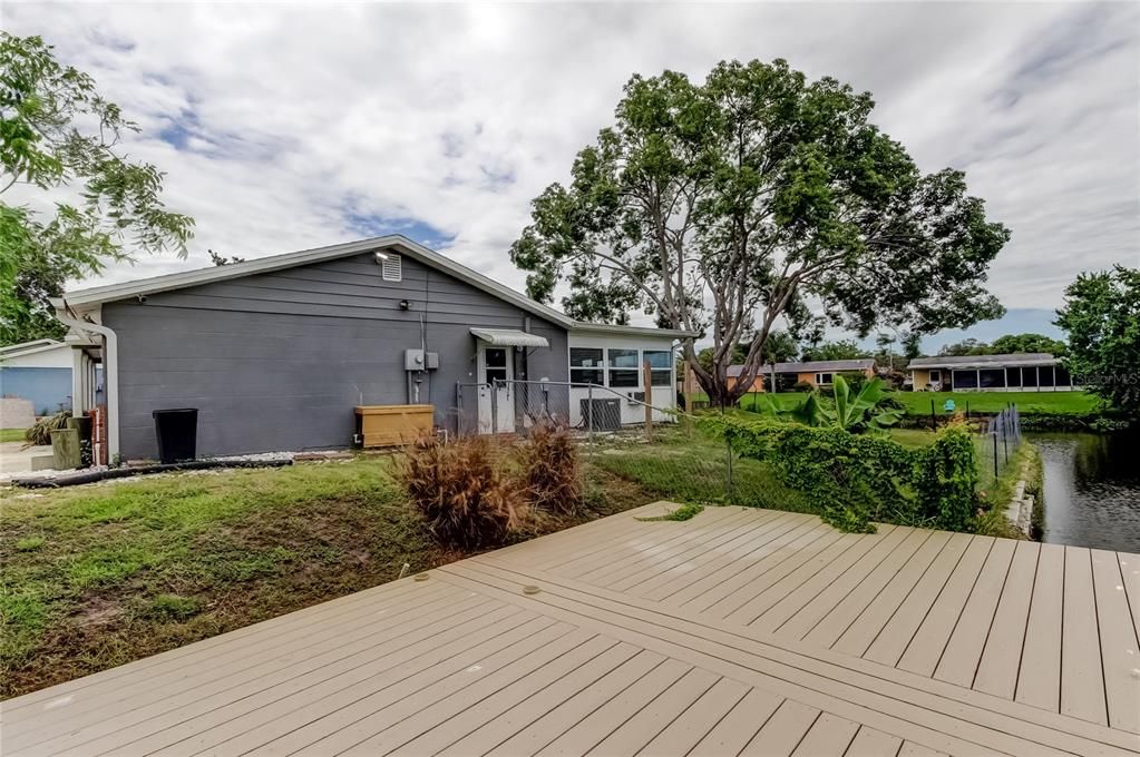 Backyard, Exterior