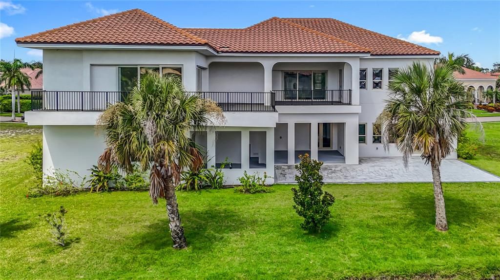 Backyard, Exterior, Facade, Mediterranean