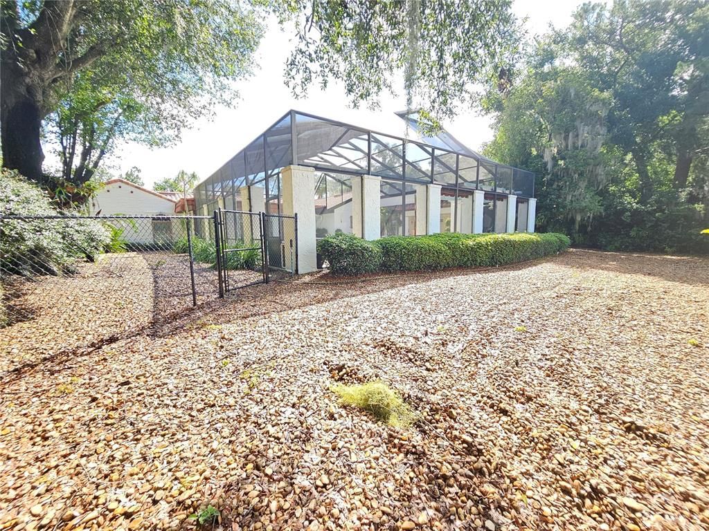Backyard, Exterior