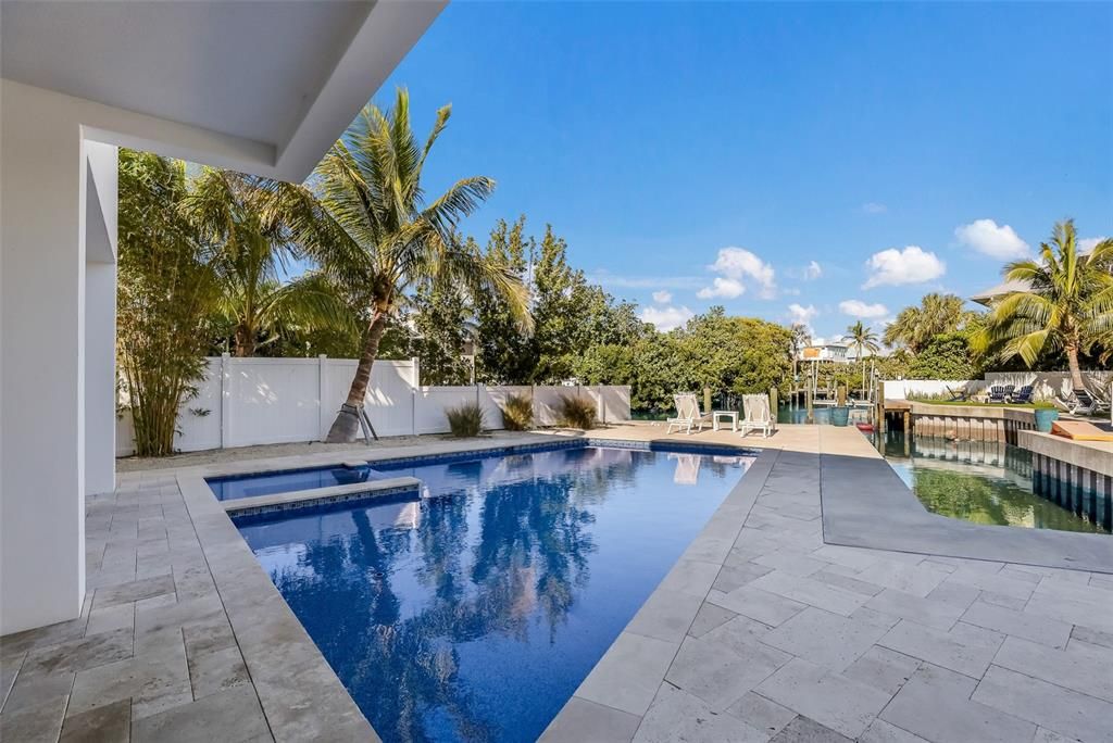Exterior, Pool
