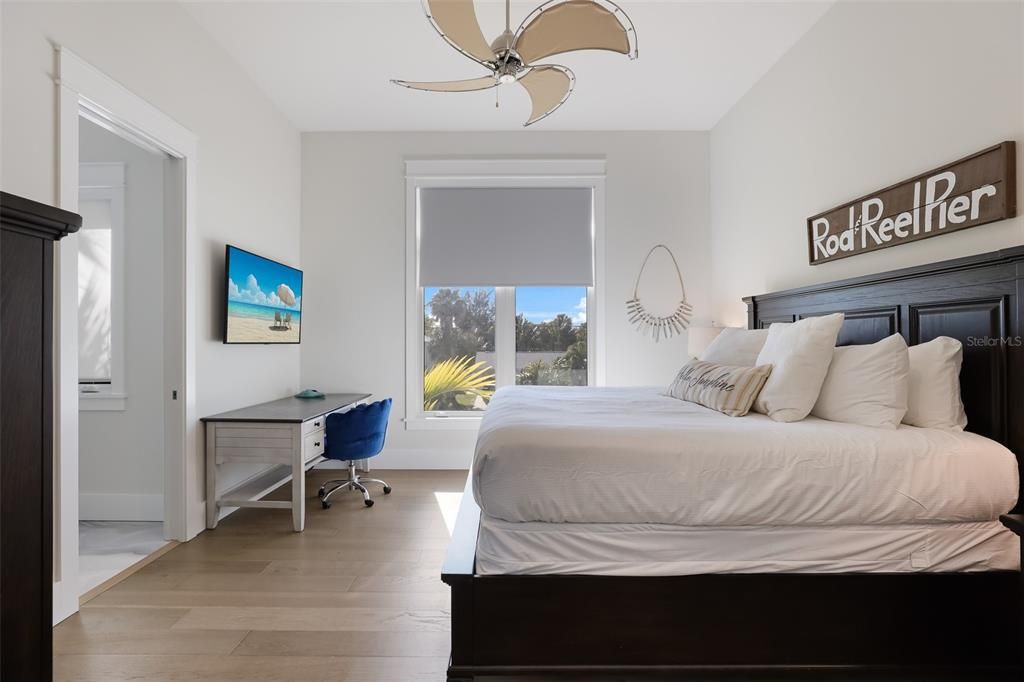 Bedroom, Home Office, Interior, Wood Texture Flooring