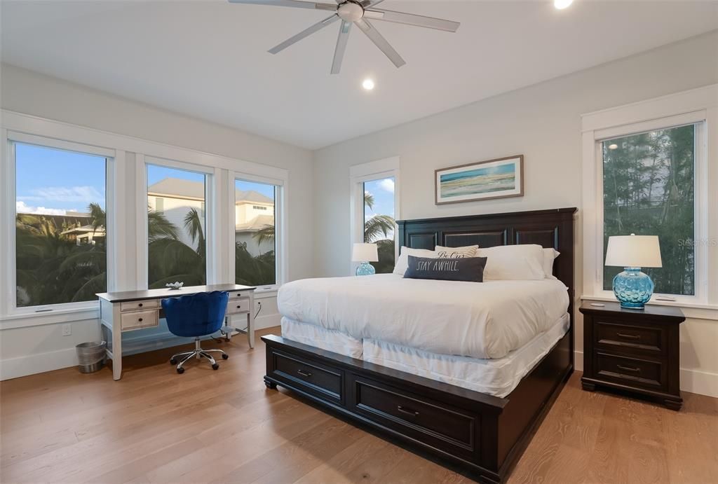 Bedroom, Home Office, Interior, Recessed Lighting, Wood Texture Flooring