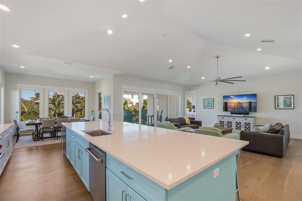 Dining room, Interior, Kitchen, Living room, Pendant Lights, Recessed Lighting, Wood Texture Flooring