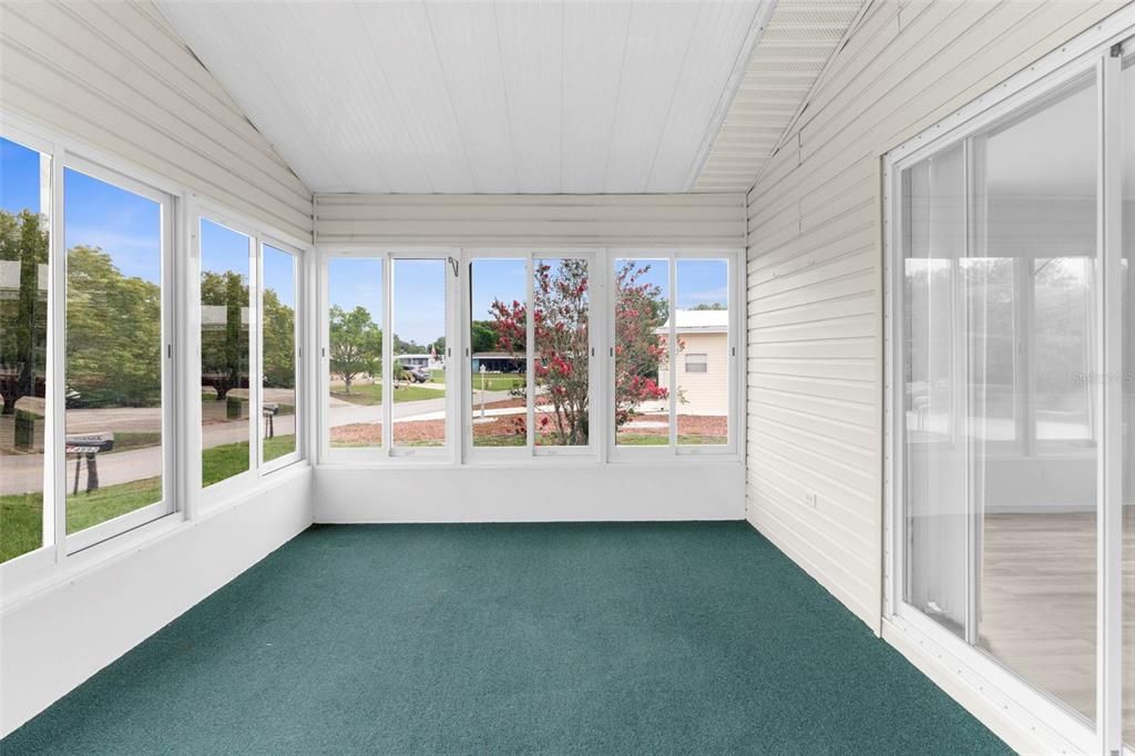 Empty room, Interior, Sun Room