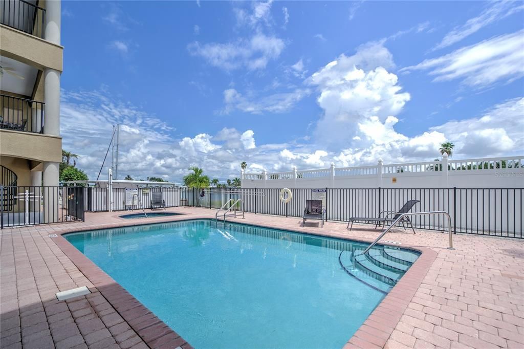 Exterior, Pool