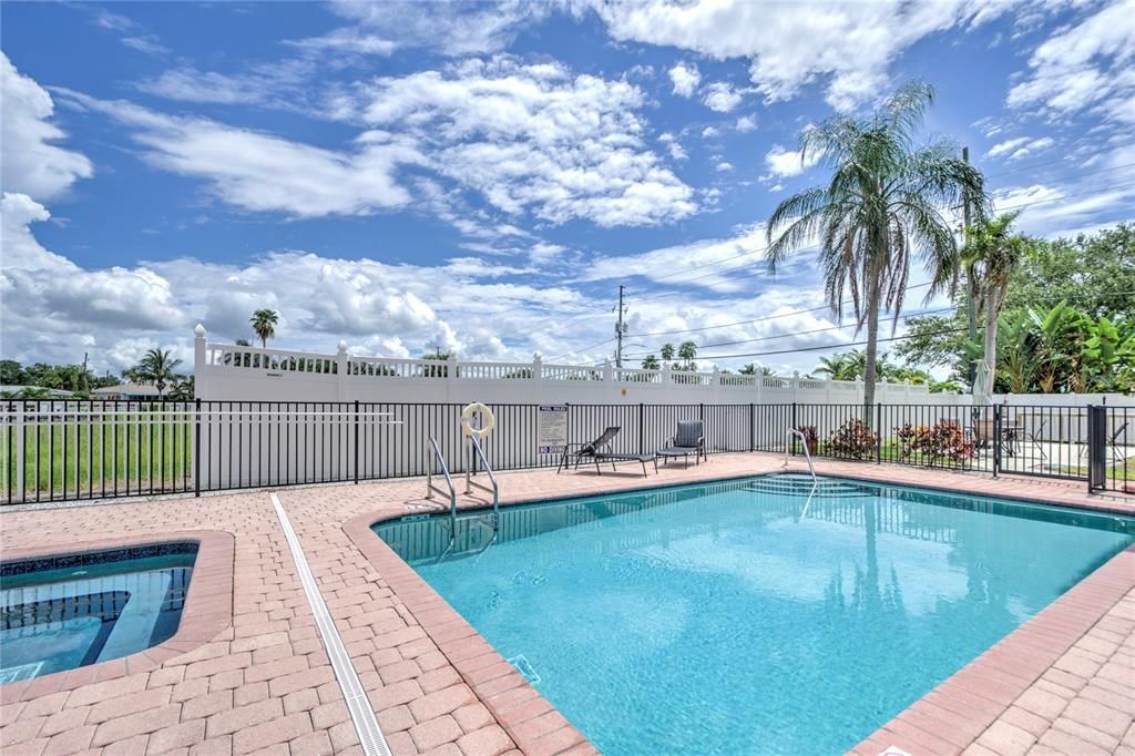 Exterior, Pool