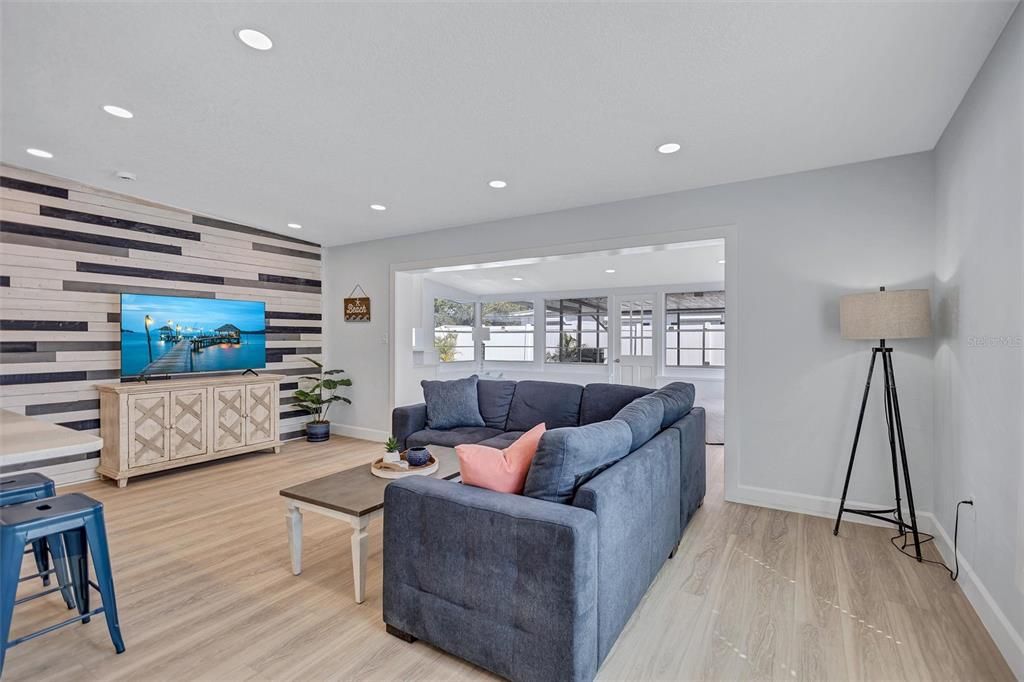Interior, Living room, Recessed Lighting, Wood Texture Flooring