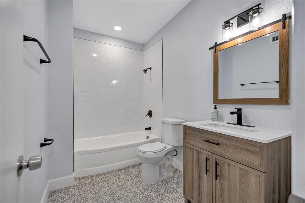 Bathroom, Interior, Recessed Lighting