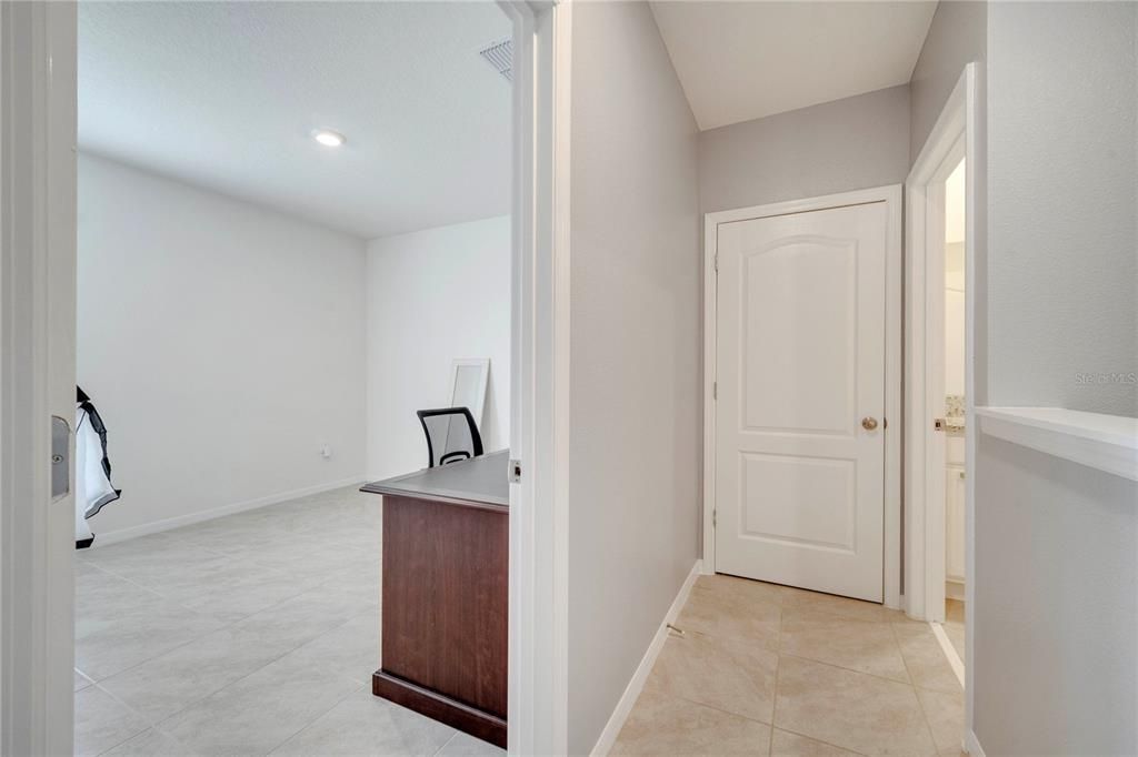 Interior, Recessed Lighting