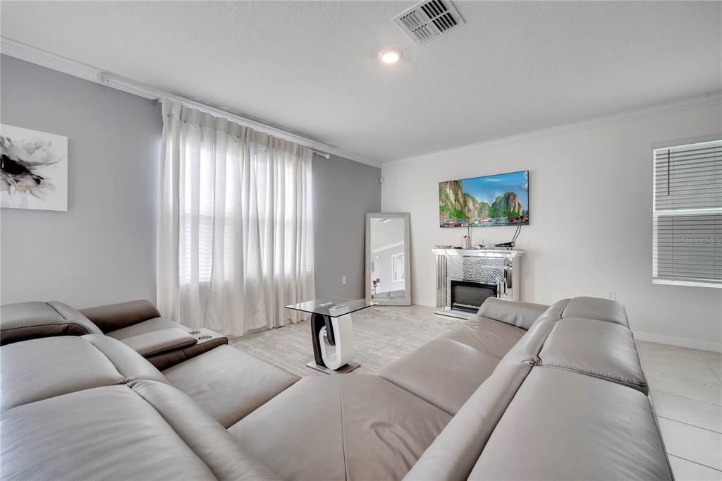 Fireplace, Interior, Living room, Recessed Lighting