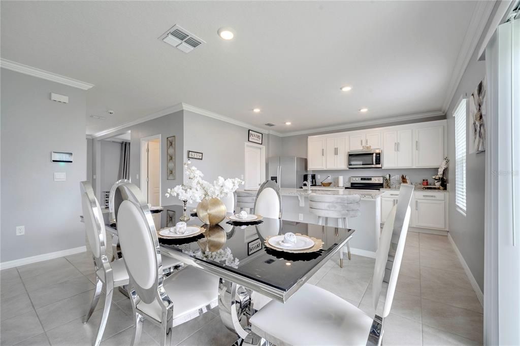 Dining room, Interior, Kitchen, Recessed Lighting, Stainless Steel Appliances