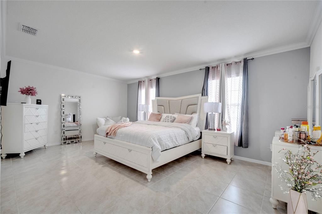 Bedroom, Interior, Recessed Lighting