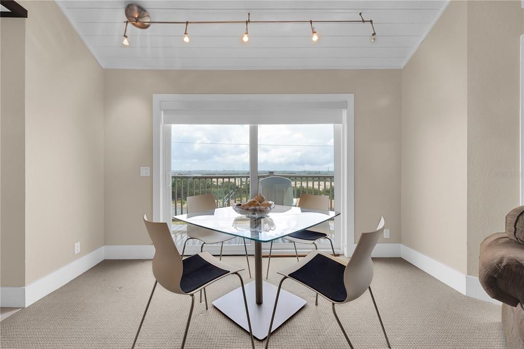 Dining room, Interior