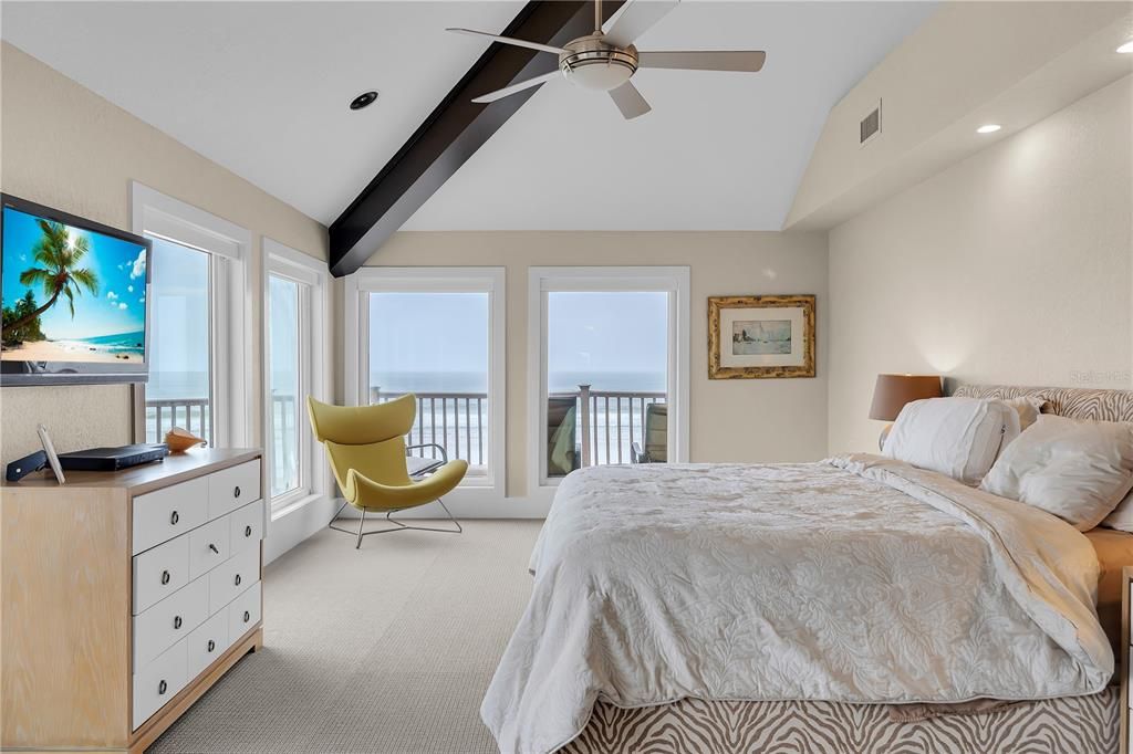 Bedroom, Interior, Recessed Lighting, Water