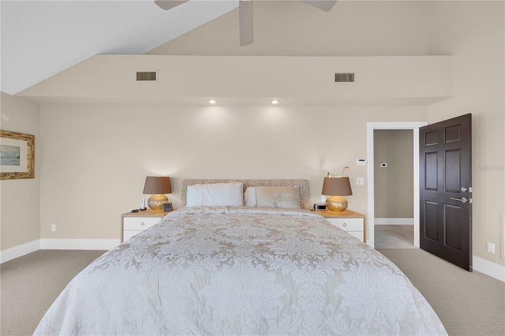 Bedroom, Interior, Recessed Lighting