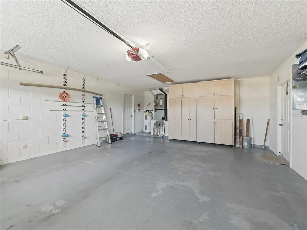 Garage, Interior