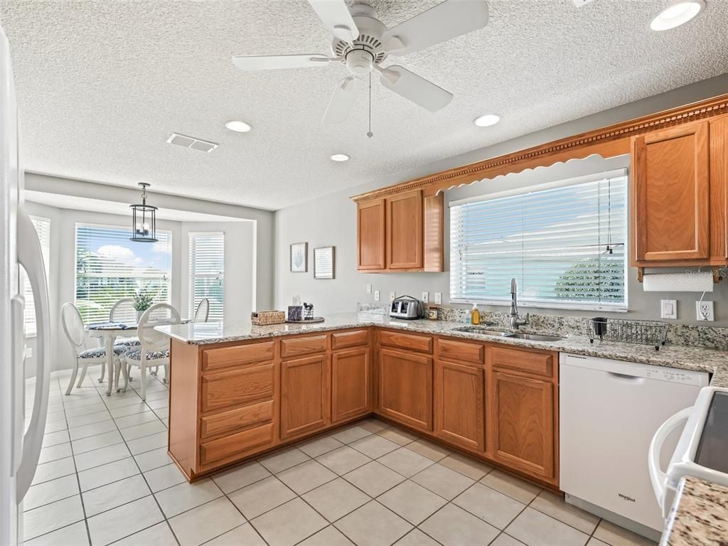 Dining room, Interior, Kitchen, Pendant Lights, Recessed Lighting