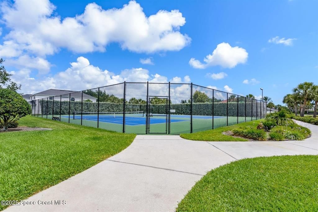 Exterior, Tennis Courts