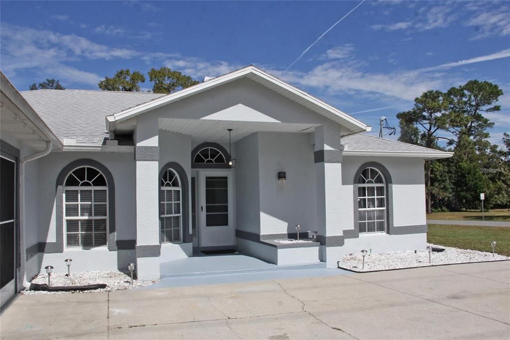 Exterior, Facade, American Craftsman